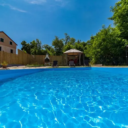 Vila Kuca Minja